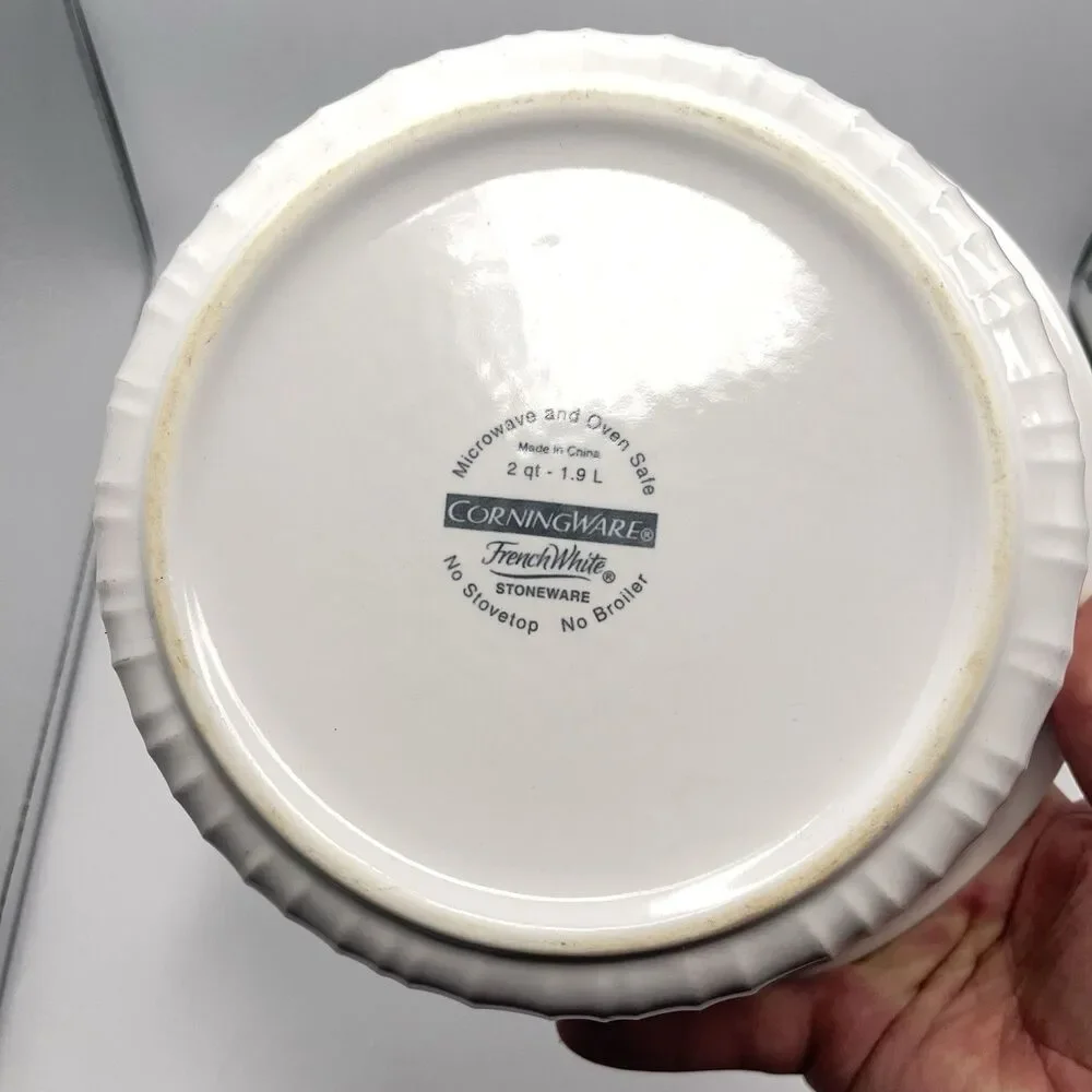 Corning Ware French White 2 Qt -1.9 L Round Casserole Baking Dish NO LID